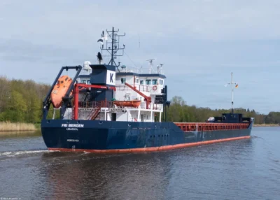 Fri Bergen in Kiel Canal passing Hochdonn, 27-04-2026