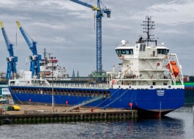 Heinz moored in Delfzijl, 03-05-2026