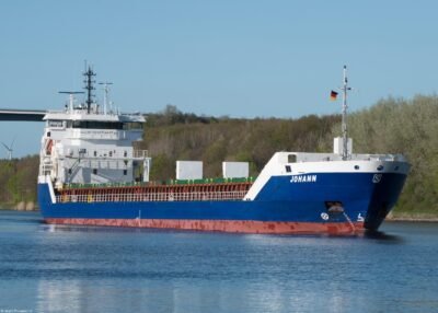 Johann in Kiel Canal passing Hohenhörn, 26-04-2026