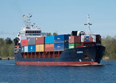 Kerda in Kiel Canal passing Oldenbüttel, 26-04-2026