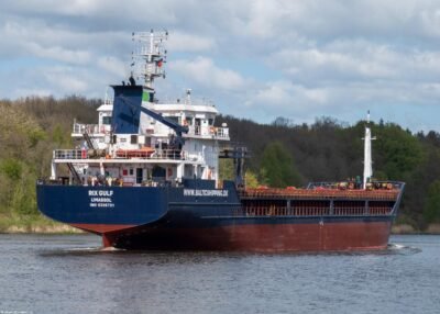 Rix Gulf in Kiel Canal passing Hohenhörn, 26-04-2026