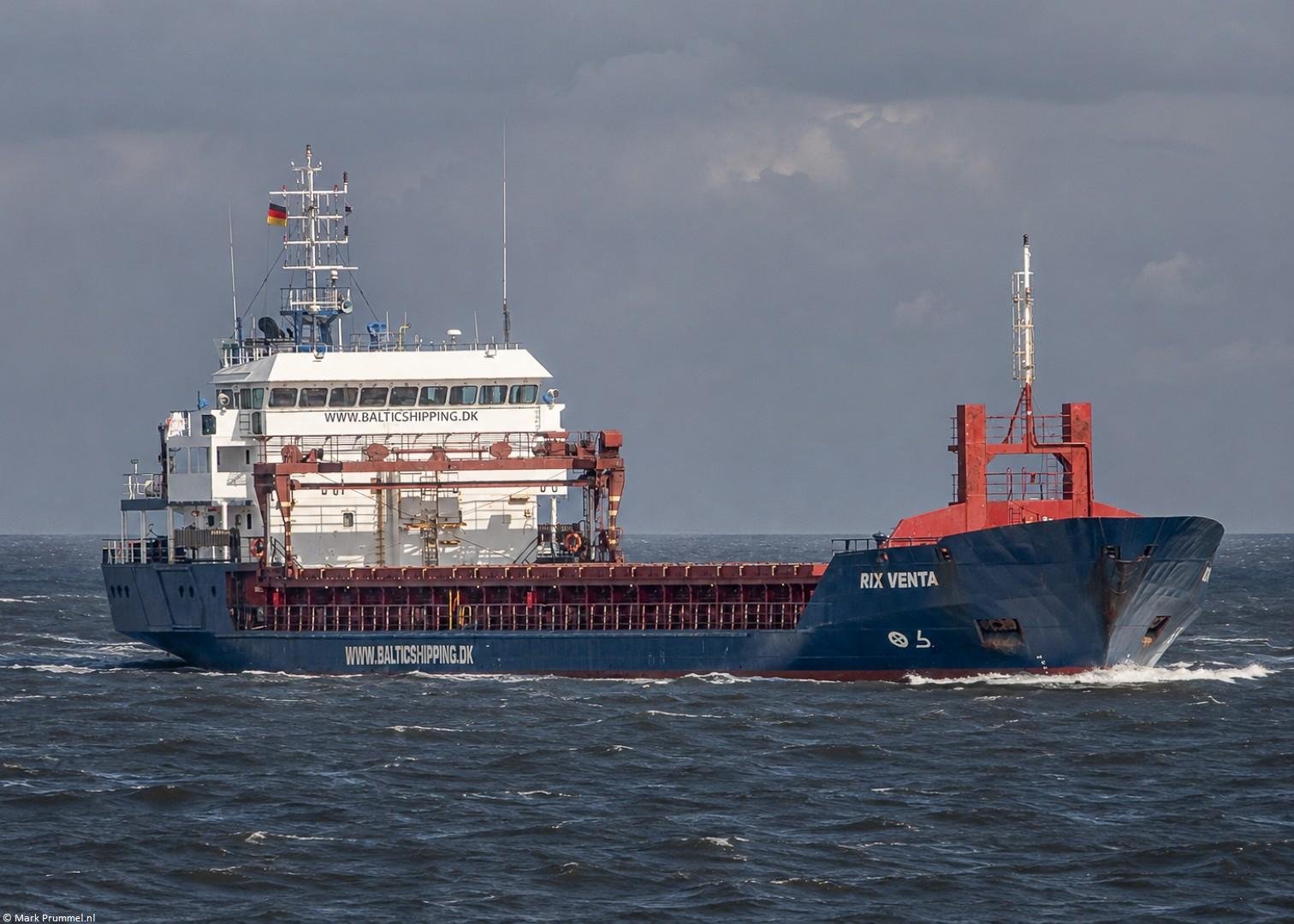 Rix Vente passing Cuxhaven, 17-05-2025 Rix Vente passing Cuxhaven, 17-05-2025