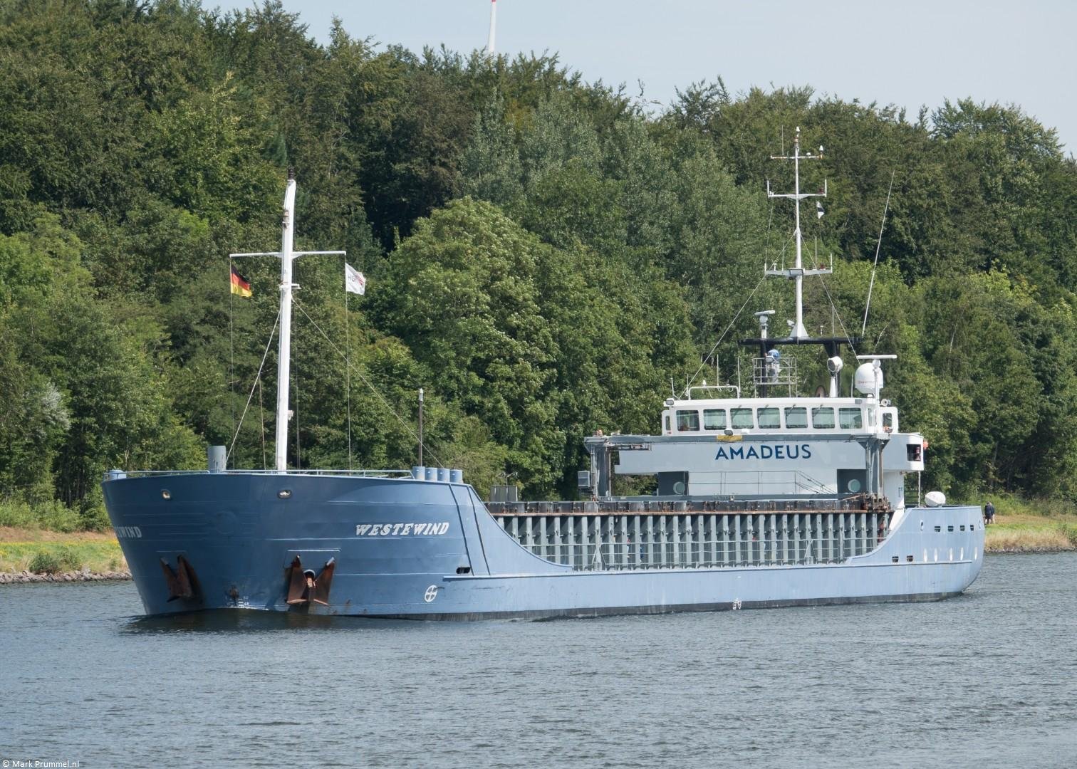 Westewind in Kiel Canal passing Sehestedt, 01-08-2026 Westewind in Kiel Canal passing Sehestedt, 01-08-2026