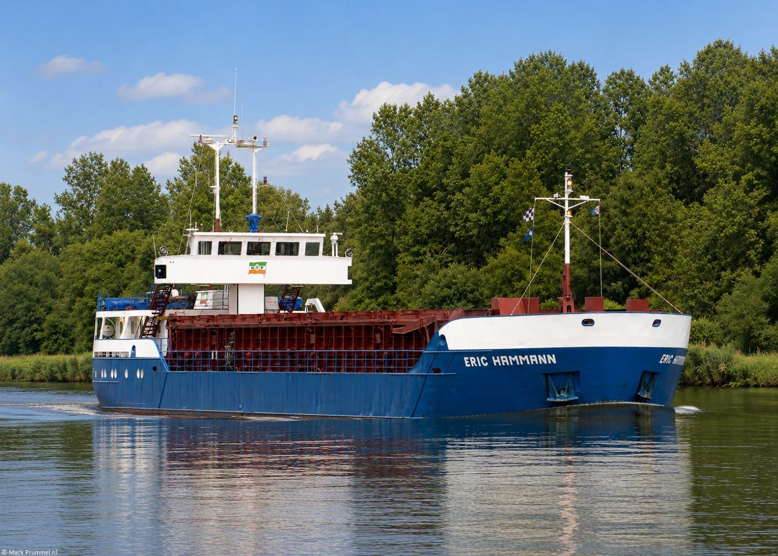 Eric Hammann in Kiel Canal passing Burg, 27-06-2014 Eric Hammann in Kiel Canal passing Burg, 27-06-2014